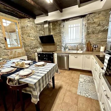 Casa Arturo Дом отдыха Триакастела